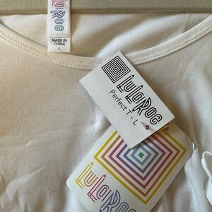 LuLaRoe Large 14/16 White Perfect T with short Sleeves.NWT.